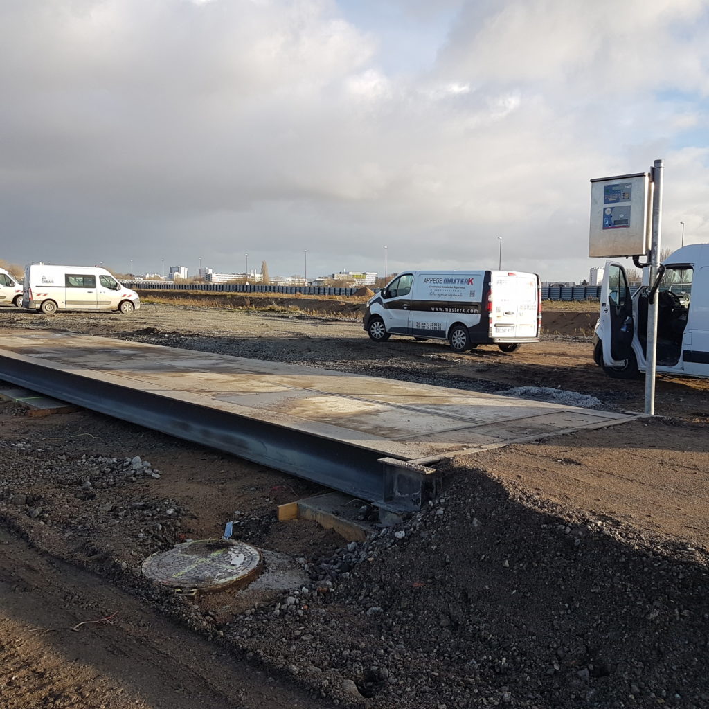 Pont-bascule chantier avec borne pesage